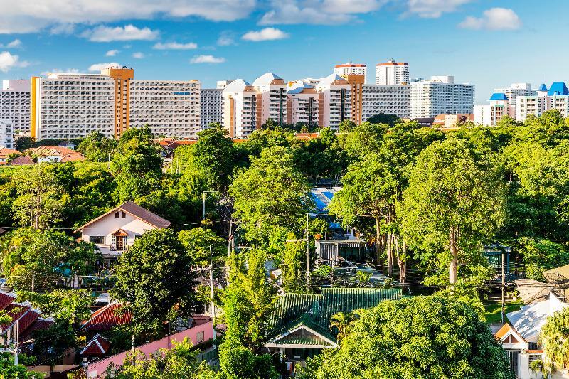 The Rizin Hotel Pattaya Bagian luar foto