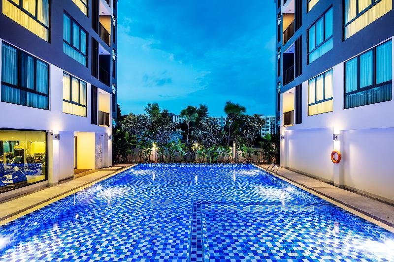 The Rizin Hotel Pattaya Bagian luar foto