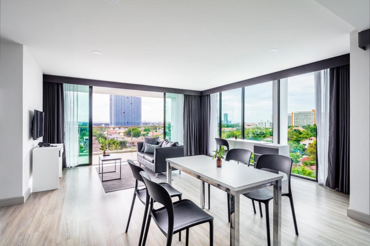 The Rizin Hotel Pattaya Bagian luar foto
