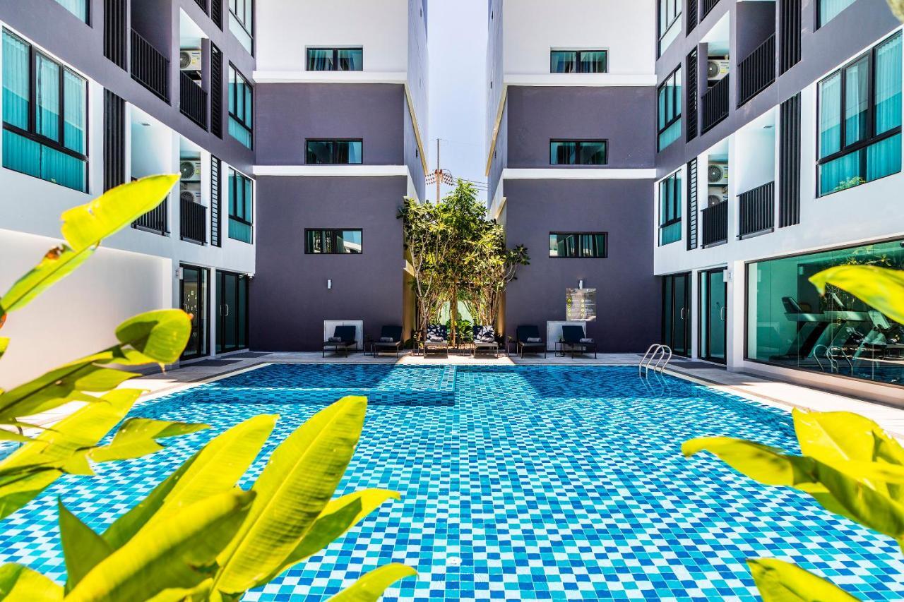 The Rizin Hotel Pattaya Bagian luar foto